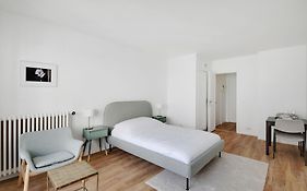 Bright Studio For 2 - Champs-Elysees
