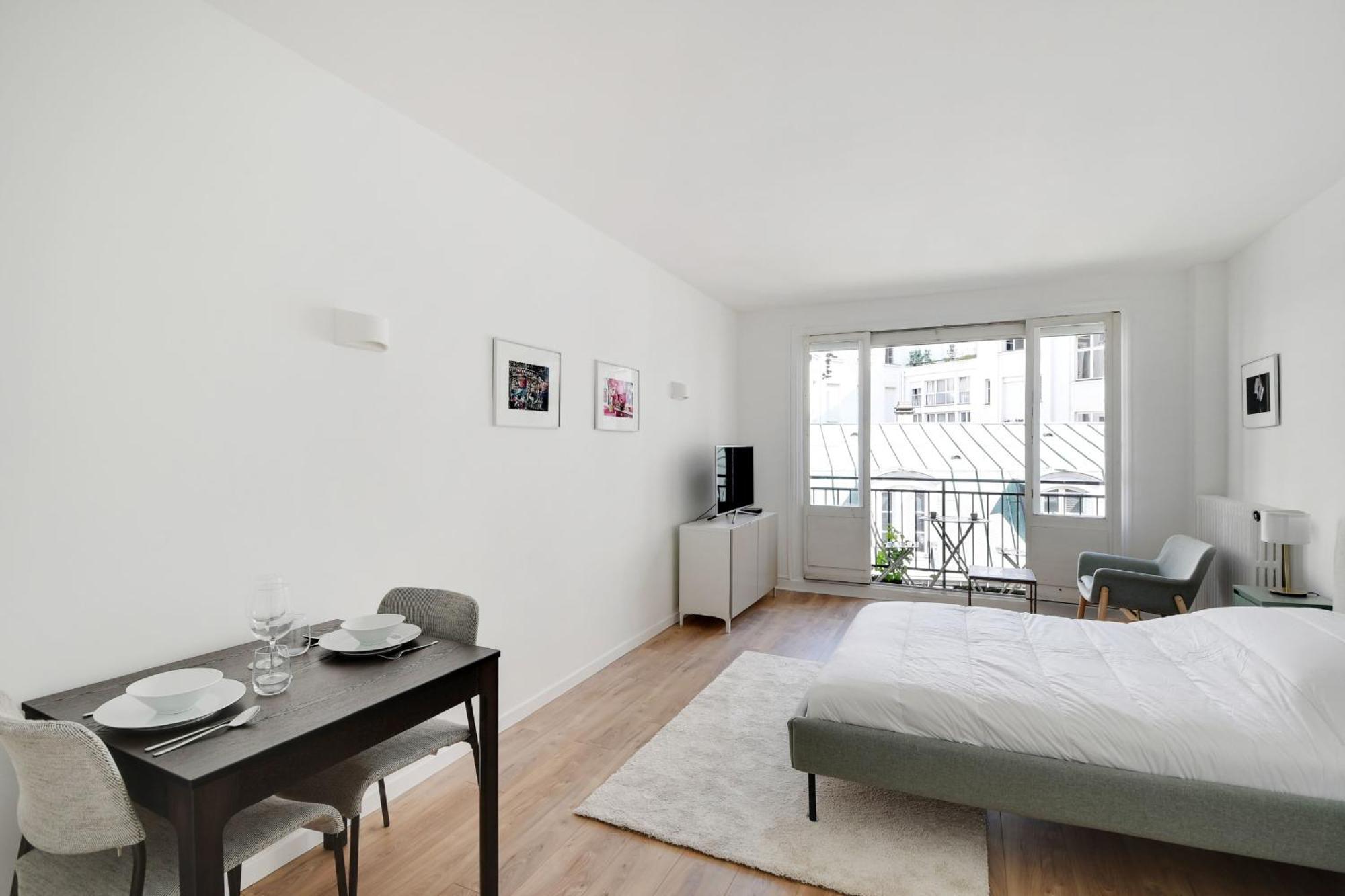Bright Studio For 2 - Champs-Elysees Paris Extérieur photo
